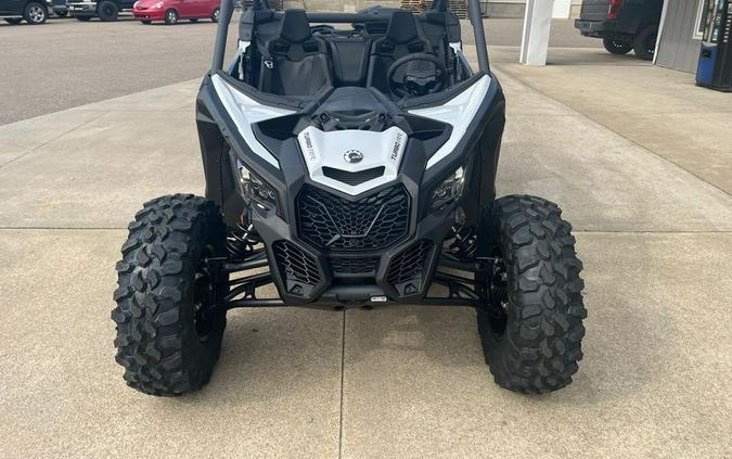 2024 Can-Am Maverick X3 DS Turbo RR Catalyst Gray