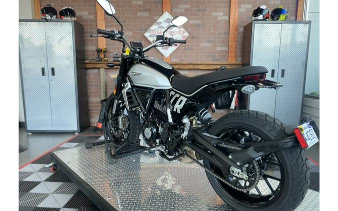 2024 Ducati Scrambler Icon Demo