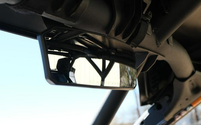 2026 CAN-AM MAVERICK R MAX X RC WITH SMARTSHOX 999T DCT