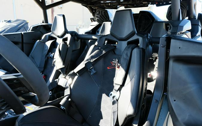 2026 CAN-AM MAVERICK R MAX X RC WITH SMARTSHOX 999T DCT