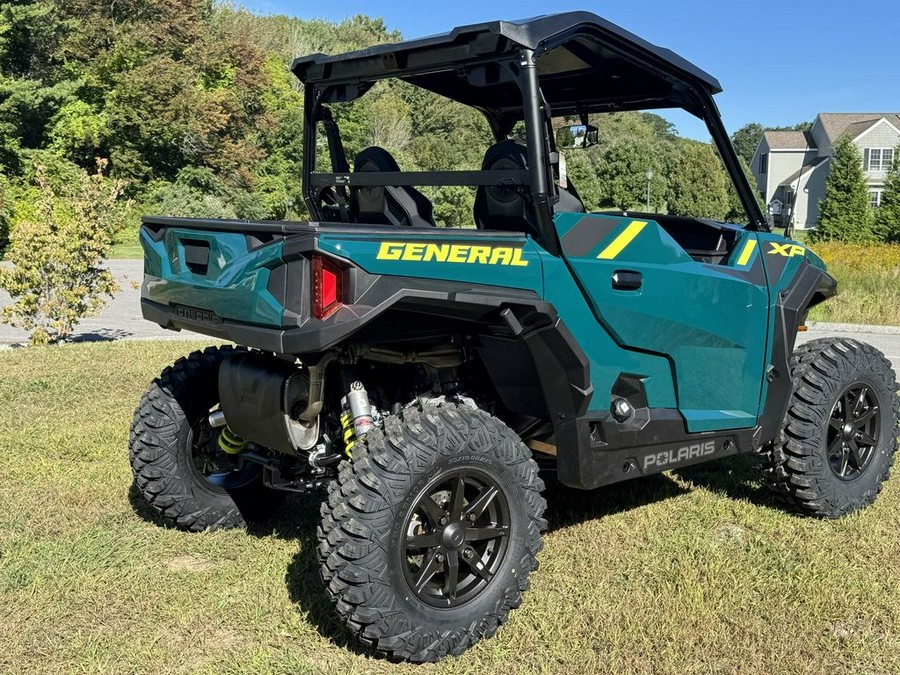 2027 Polaris® General XP 1000 Ultimate