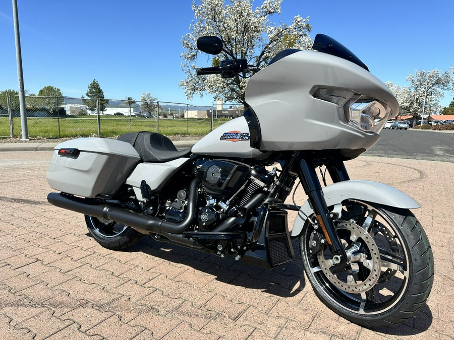 FLTRX 2024 Road Glide®