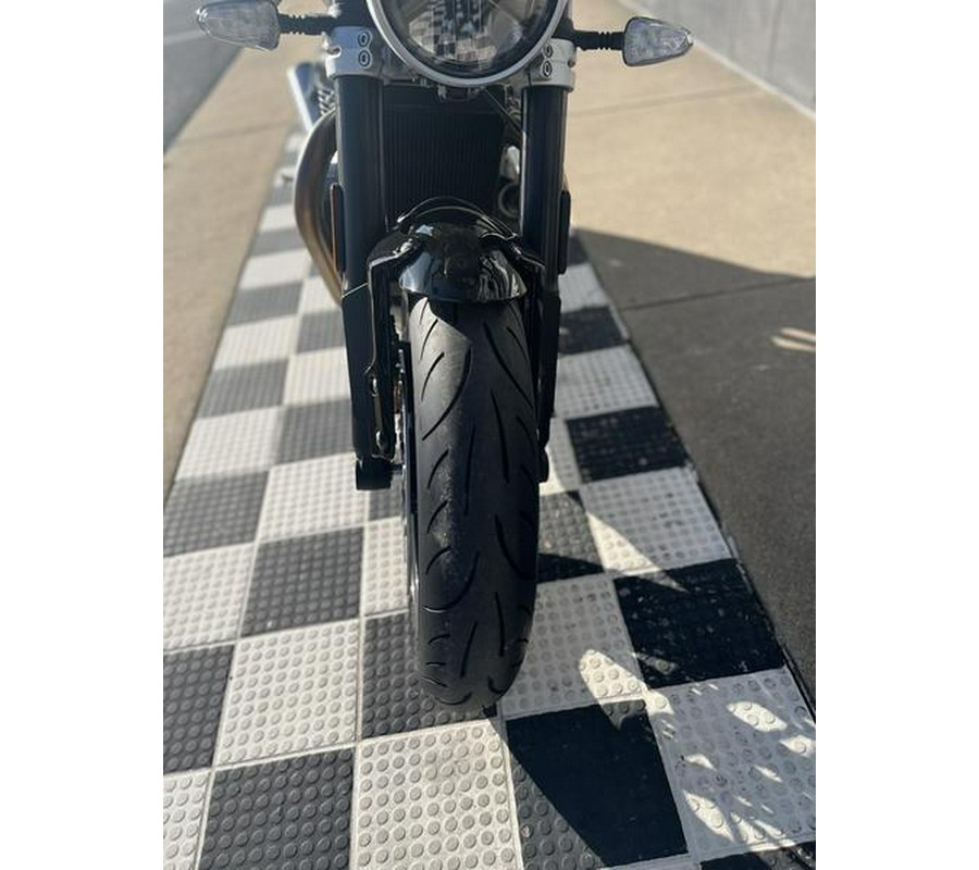 2025 Triumph Speed Twin 1200 Aluminum Silver