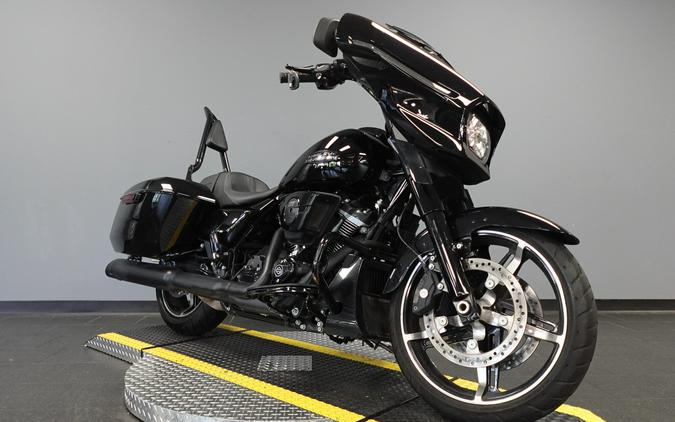 2024 Harley-Davidson Street Glide FLHX
