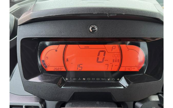 2023 Can-Am DEFENDER LIMITED HD10