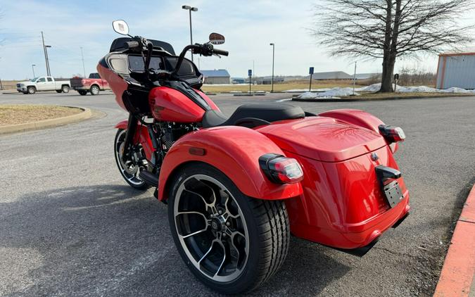 2026 Harley-Davidson® Road Glide 3 Blood Orange