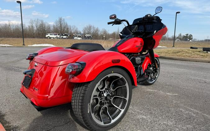 2026 Harley-Davidson® Road Glide 3 Blood Orange