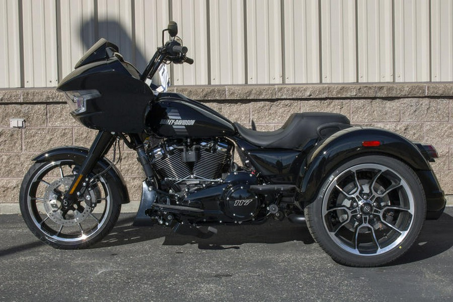 2026 Harley-Davidson® FLTRT - Road Glide® 3