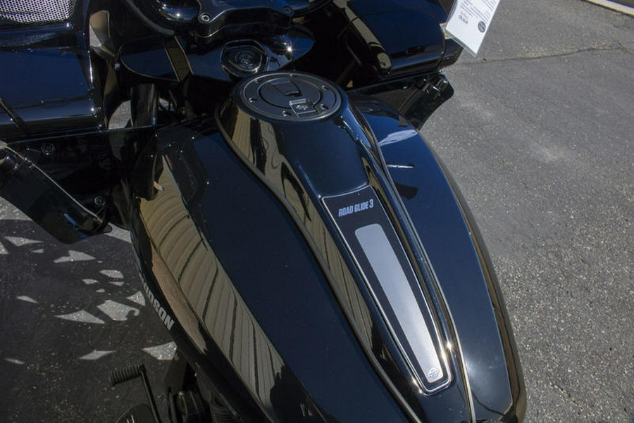 2026 Harley-Davidson® FLTRT - Road Glide® 3