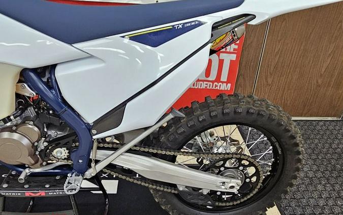 2022 Husqvarna® TX 300i