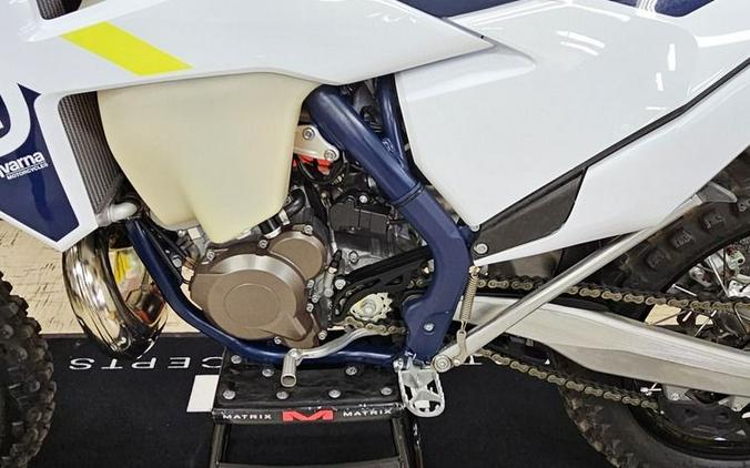 2022 Husqvarna® TX 300i
