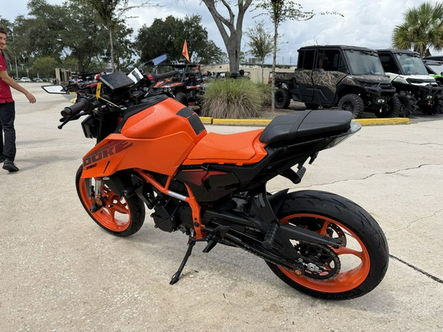 2024 KTM Duke 390