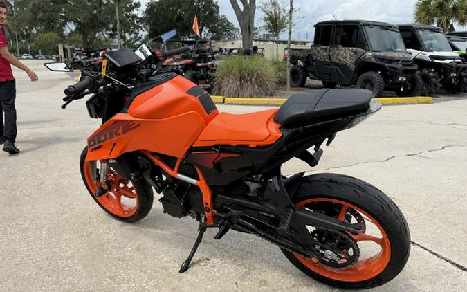 2024 KTM Duke 390