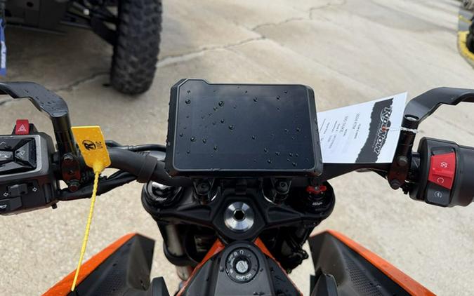 2024 KTM Duke 390