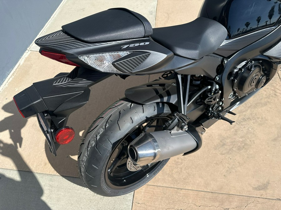 2024 SUZUKI GSX-R750