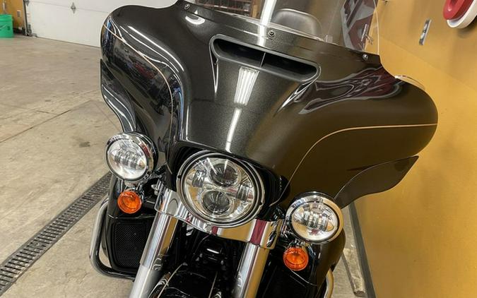 2016 Harley-Davidson FLHTKL - Ultra Limited Low