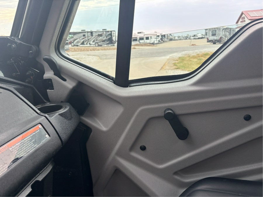 2025 Honda Pioneer 1000 Deluxe