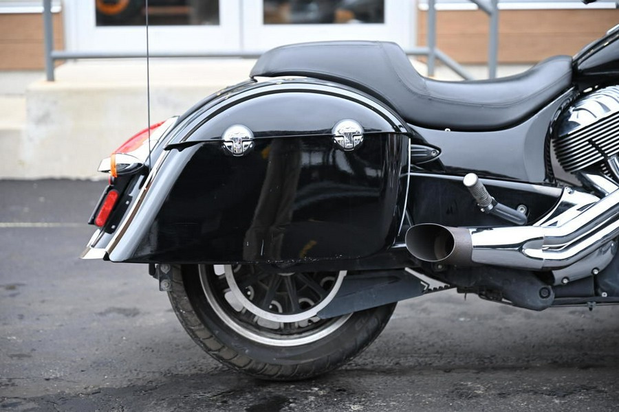 2015 Indian Motorcycle® Chieftain® Thunder Black