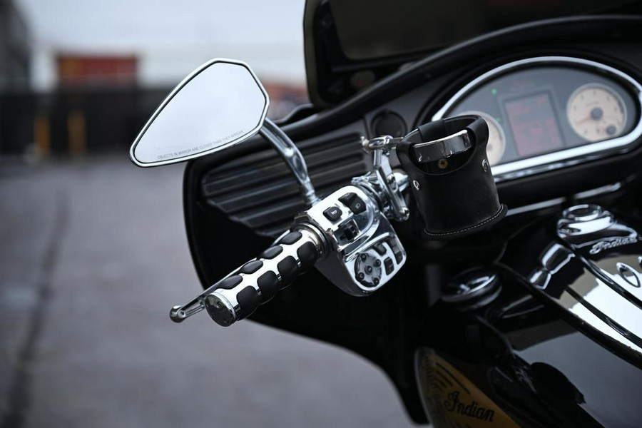 2015 Indian Motorcycle® Chieftain® Thunder Black