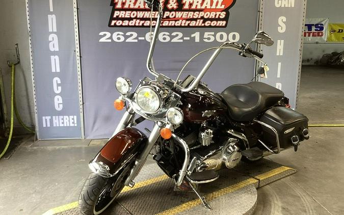 2011 Harley-Davidson® FLHRC - Road King® Classic