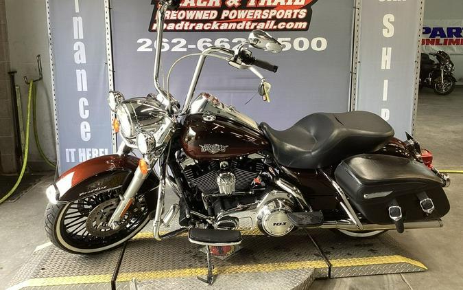 2011 Harley-Davidson® FLHRC - Road King® Classic