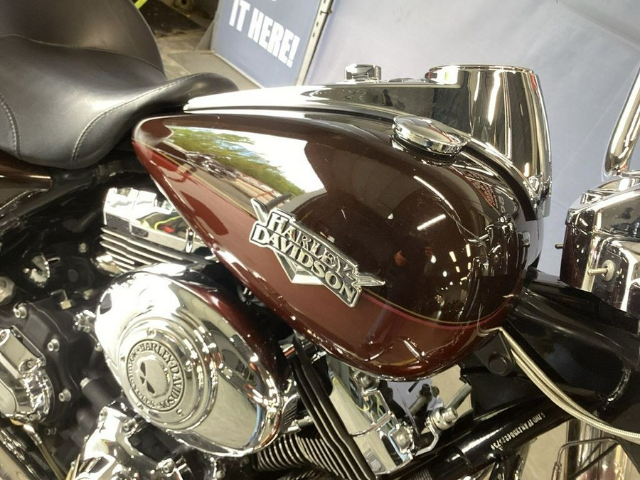 2011 Harley-Davidson® FLHRC - Road King® Classic