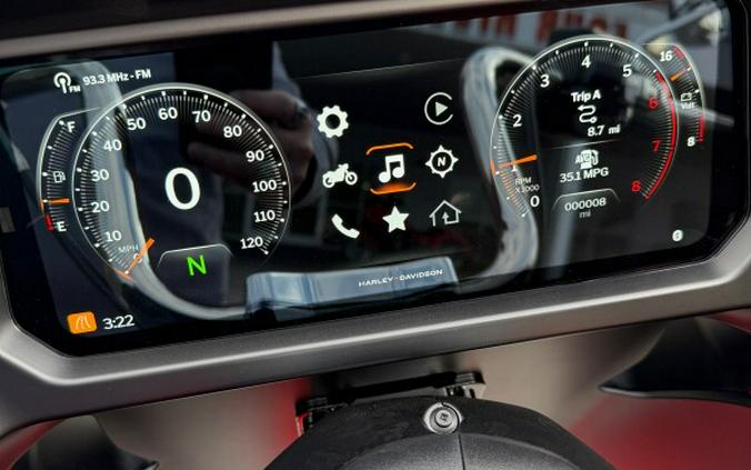 2026 Harley-Davidson® Road Glide® Blood Orange Chrome Trim