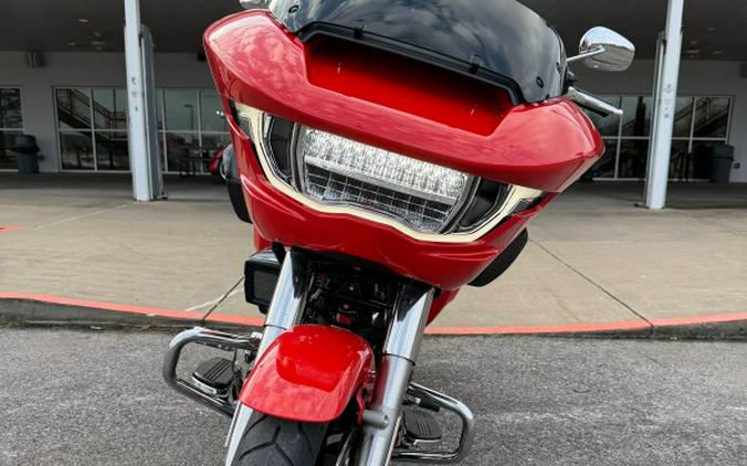 2026 Harley-Davidson® Road Glide® Blood Orange Chrome Trim