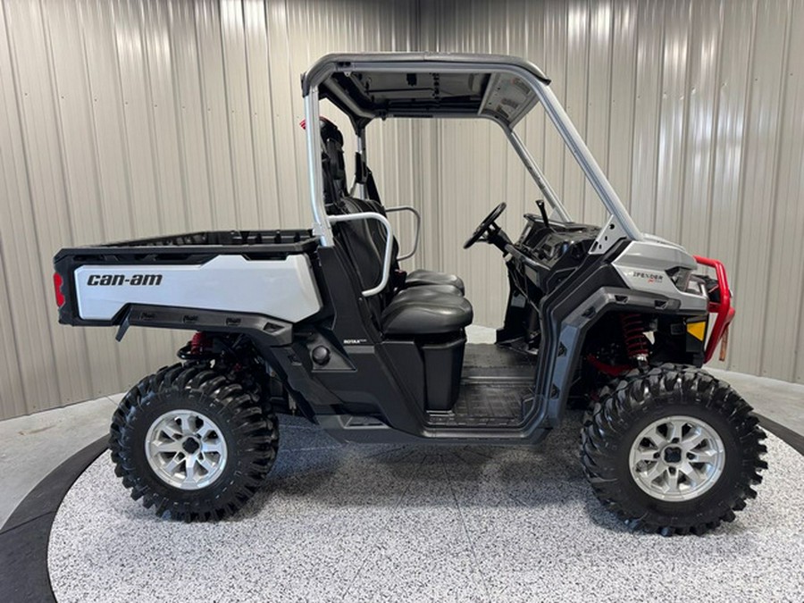 2024 Can-Am Defender X MR HD10