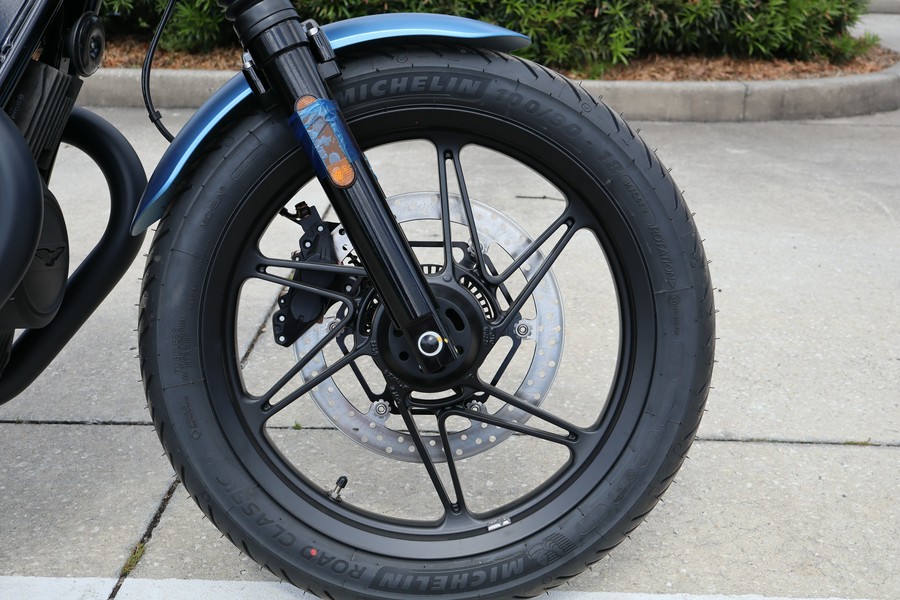 2026 Moto Guzzi V7 Stone