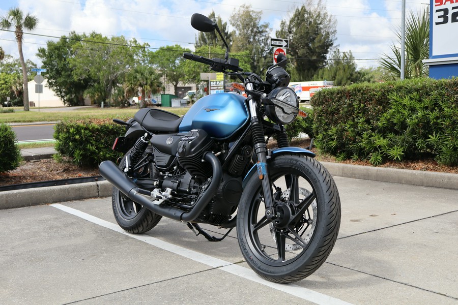 2026 Moto Guzzi V7 Stone