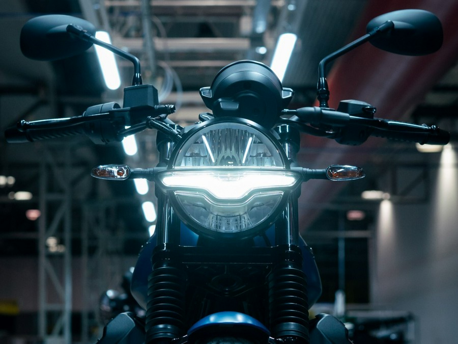 2026 Moto Guzzi V7 Stone
