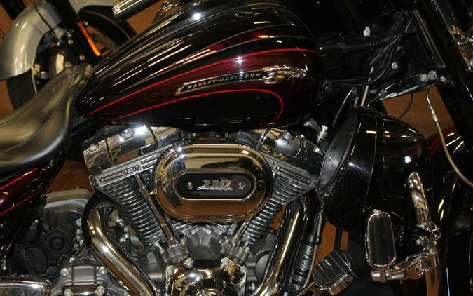 2011 Harley-Davidson® CVO™ Street Glide® BLACK DIAMOND