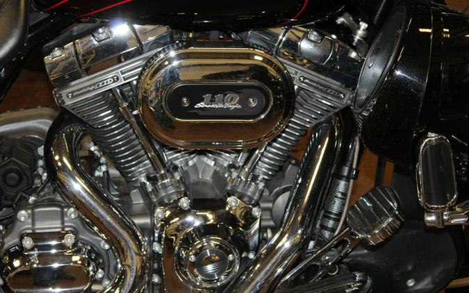 2011 Harley-Davidson® CVO™ Street Glide® BLACK DIAMOND
