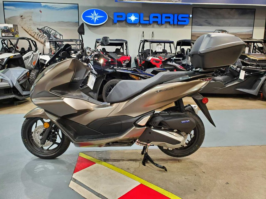 2023 HONDA PCX