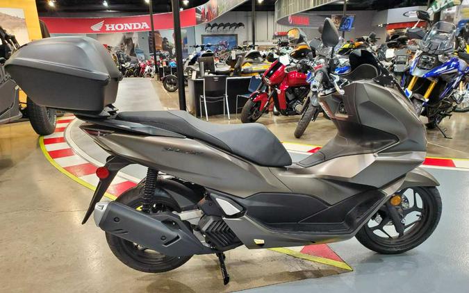 2023 HONDA PCX