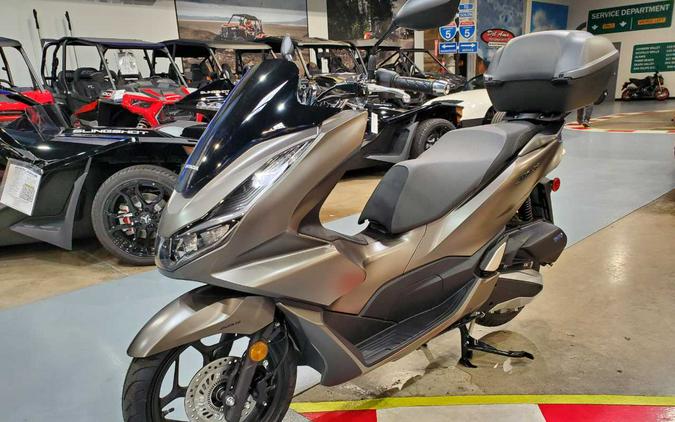 2023 HONDA PCX