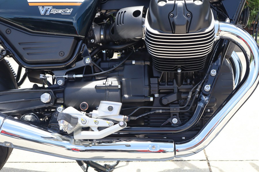 2026 Moto Guzzi V7 Special