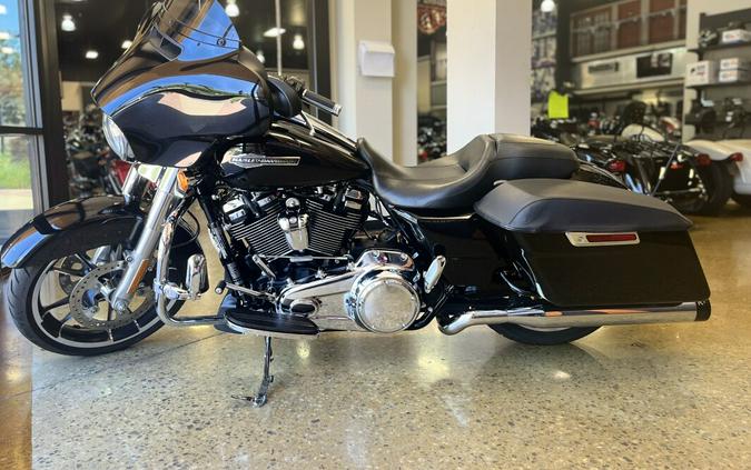 2022 Harley-Davidson Street Glide Black