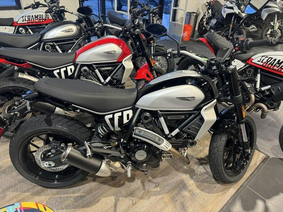 2024 Ducati Scrambler Icon (2G) Black