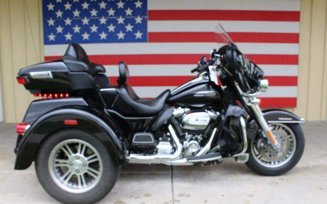 2019 Harley-Davidson® FLHTCUTG - Tri Glide® Ultra