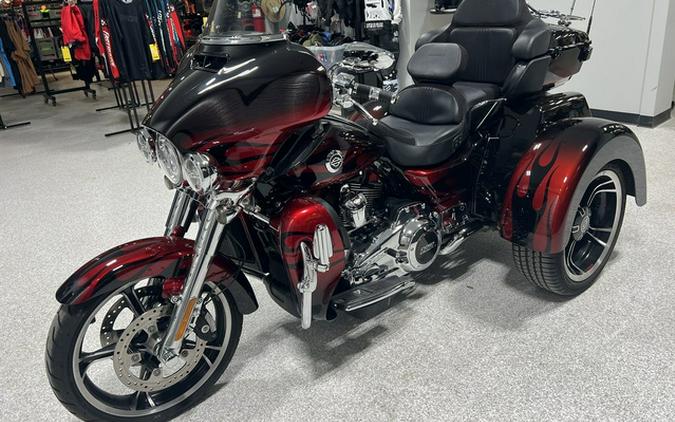 2022 Harley-Davidson FLHTCUTGSE - CVO Tri Glide