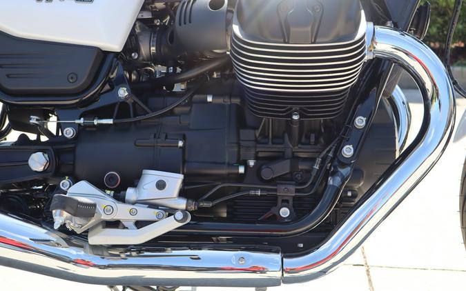 2026 Moto Guzzi V7 Special