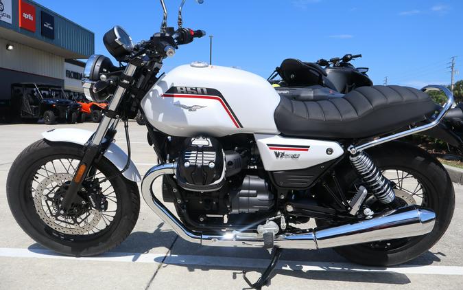 2026 Moto Guzzi V7 Special