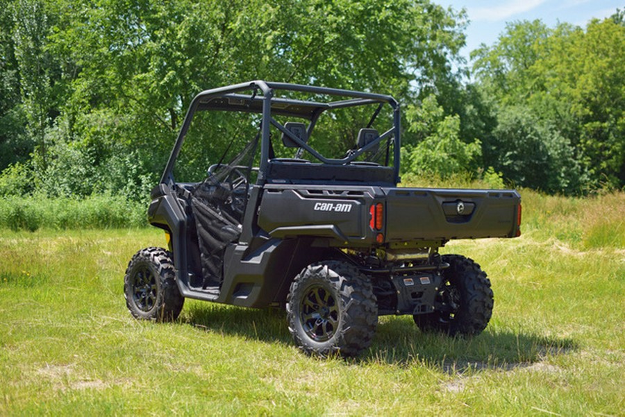 2023 Can-Am Defender DPS HD9 Timeless Black