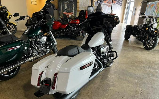 2024 Harley-Davidson® FLHX - Street Glide®