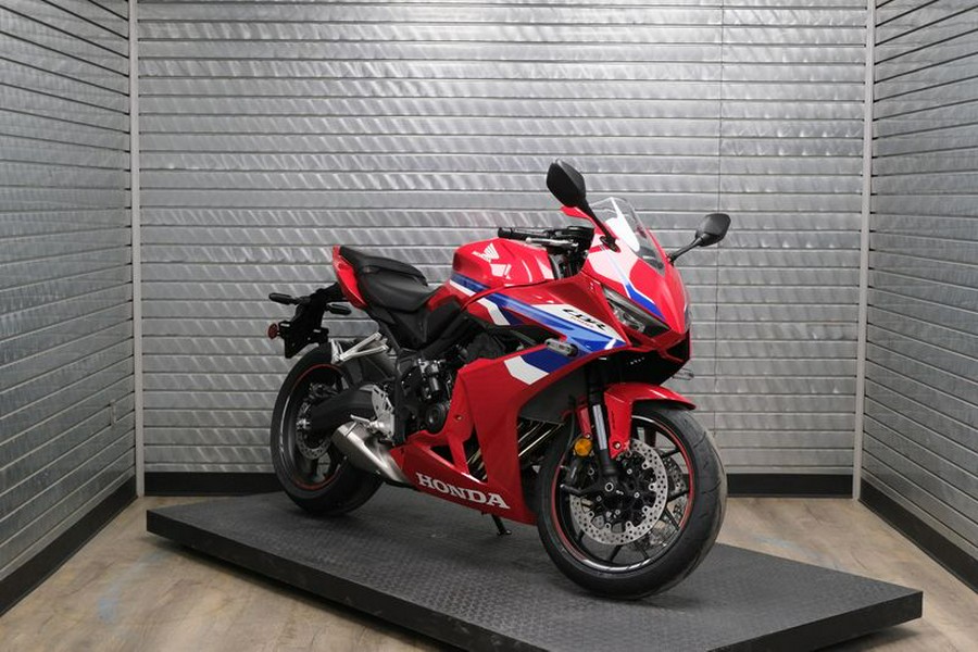 New 2026 HONDA CBR650R ECLUTCH