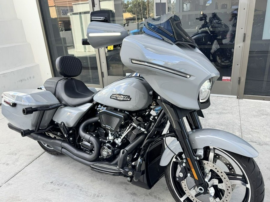 2024 Harley-Davidson® FLHX - Street Glide®