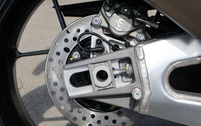 2027 Aprilia Tuono V4 Factory 1100