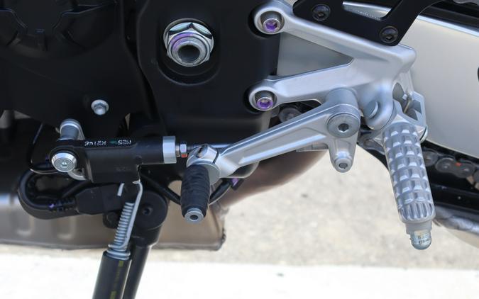 2027 Aprilia Tuono V4 Factory 1100